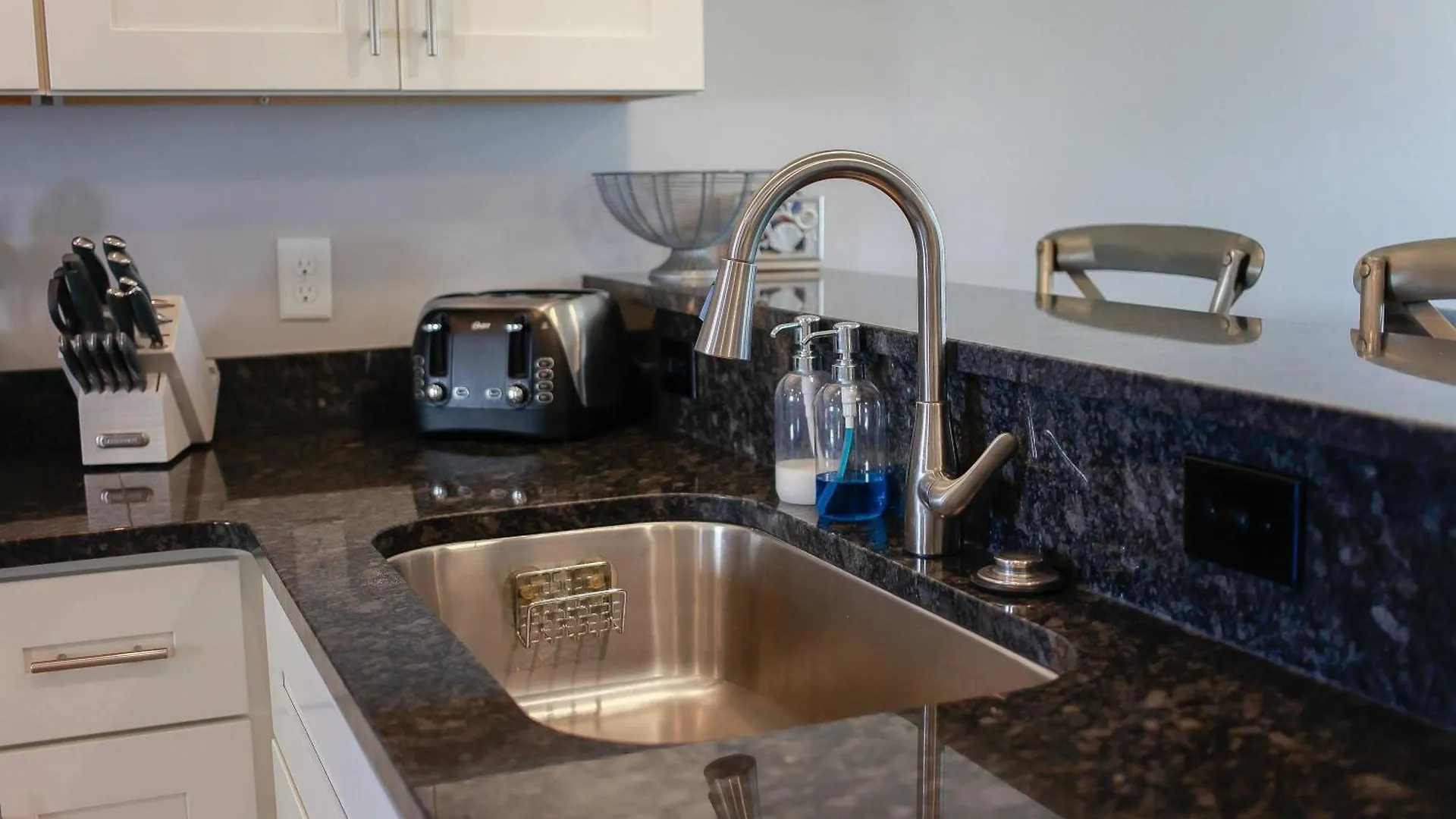 Apartmán Sojourn'S Sea Views With Balcony Sleeps 10 Virginia Beach